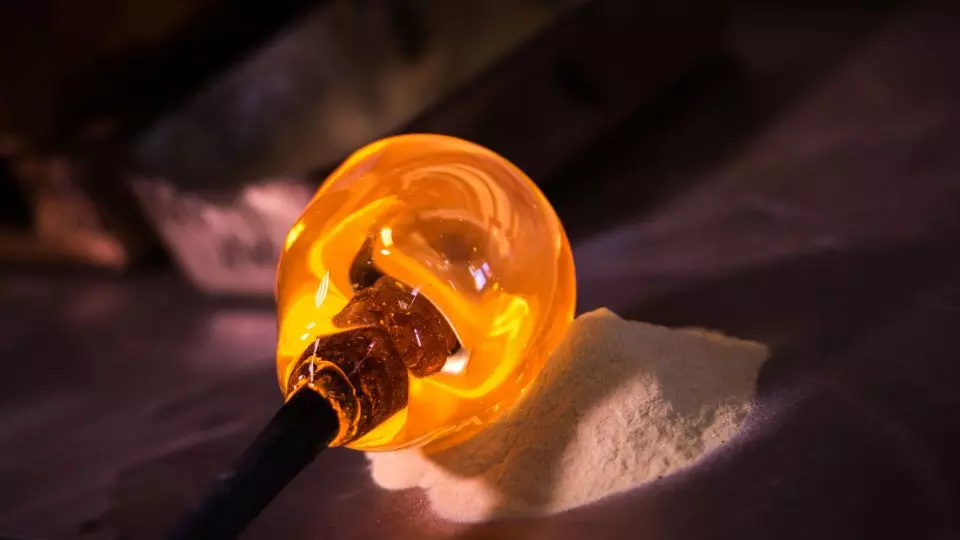 Artisanat basque - Découvrez les Secrets du Verre Marin Soufflé